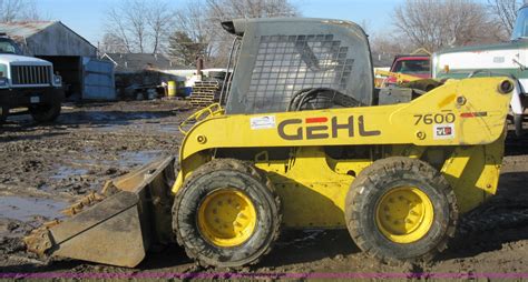 2001 gehl 7600 skid steer specs|gehl skid steers specs.